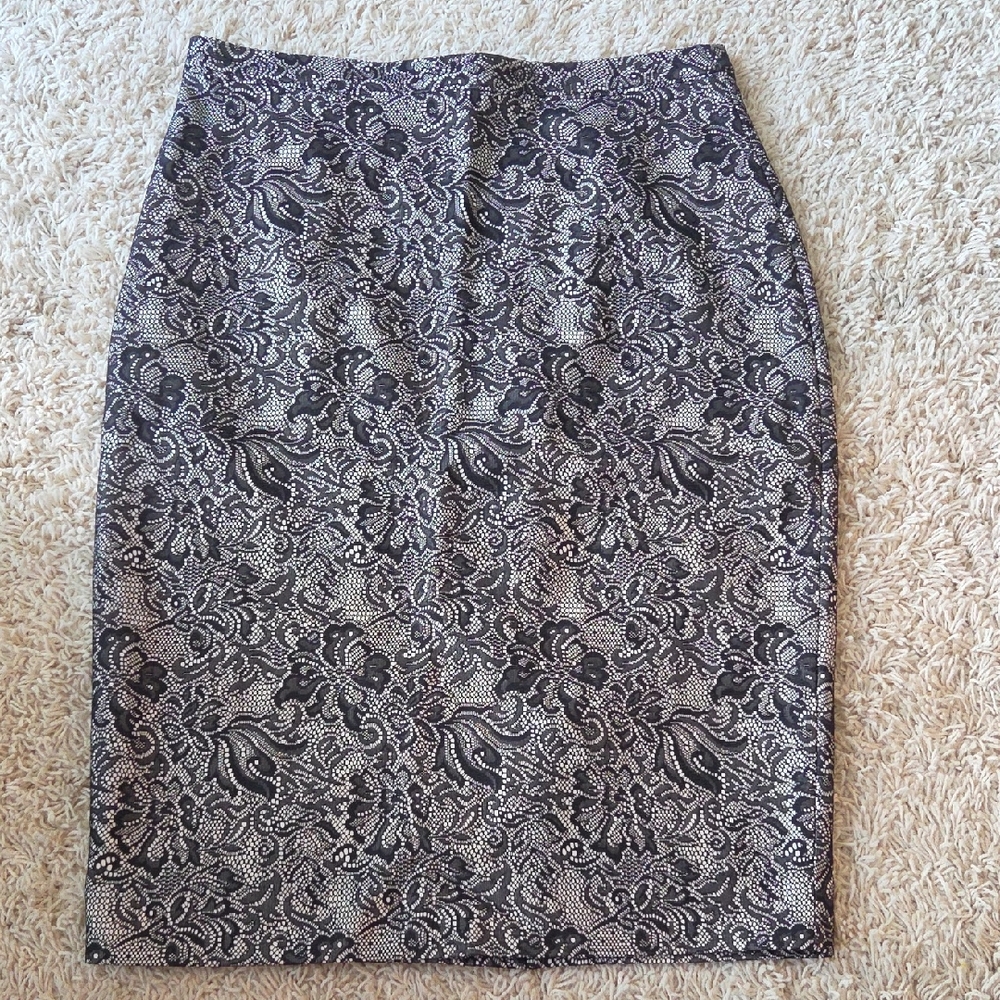 The Limited Black and White Lace-Print Pencil Skirt
